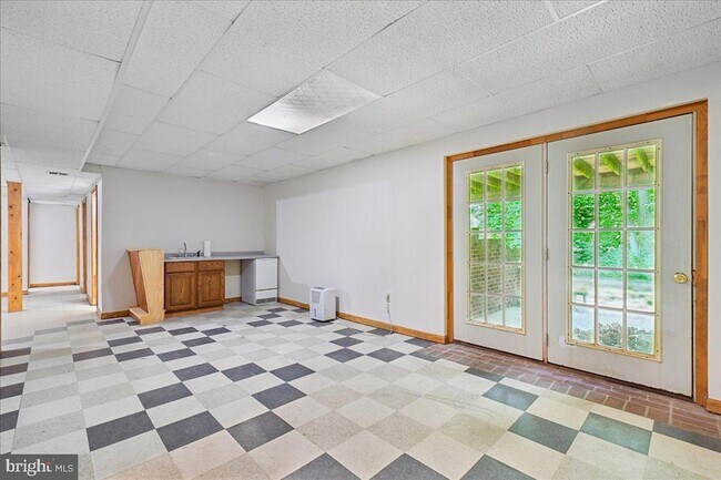 Building Photo - 13245 Croom Rd