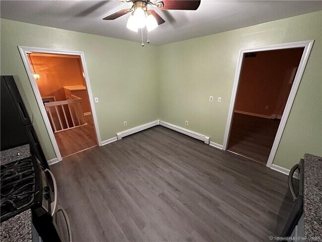 Building Photo - 193 Maple Hill Ave