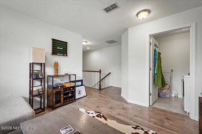 Building Photo - 11150 Minnetta Ct