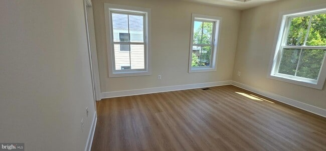 Building Photo - 8 Chapel Alley