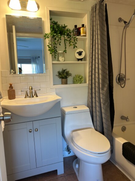 Building Photo - 3145 Coastal Hwy