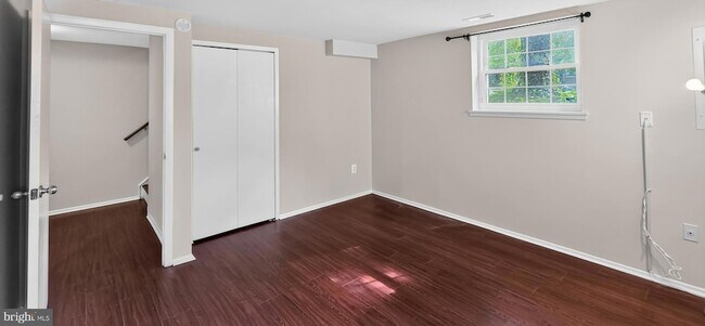Building Photo - 9814 Rainleaf Ct