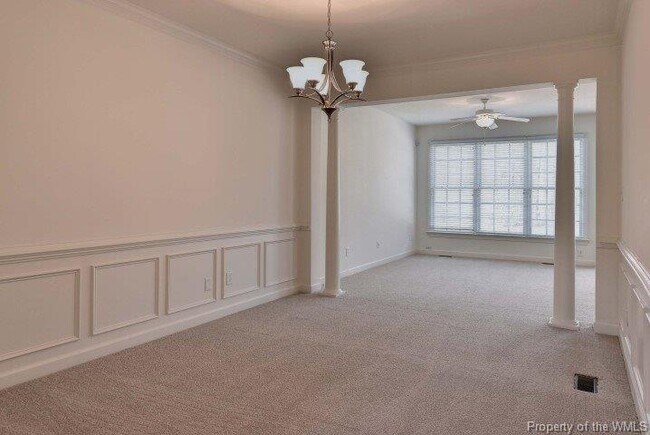 Building Photo - 104 Chanticleer Ct