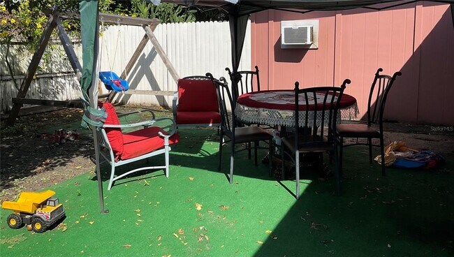 Building Photo - 9315 Candlemaker Ct