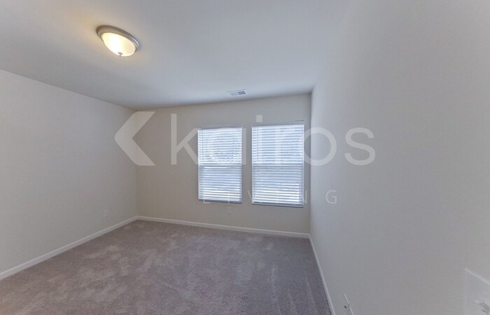 Building Photo - 130 Sunrise Cir