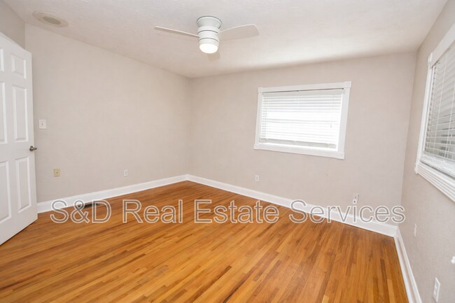 Building Photo - 3133 S Polk Ave