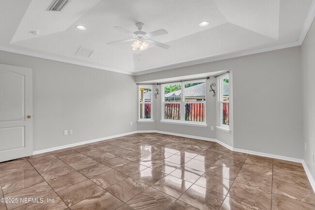 Building Photo - 1413 Heather Ct