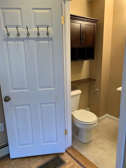 Building Photo - 6 Eliot St