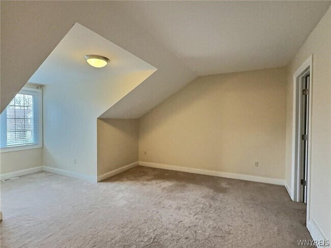 Building Photo - 27 Campbell Meadows