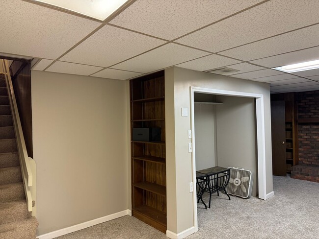 Building Photo - 901 4th Ave NE