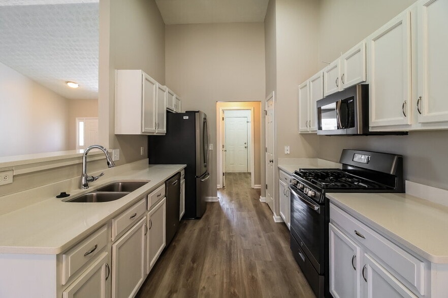 Building Photo - 3105 Evergreen Eve Crossing