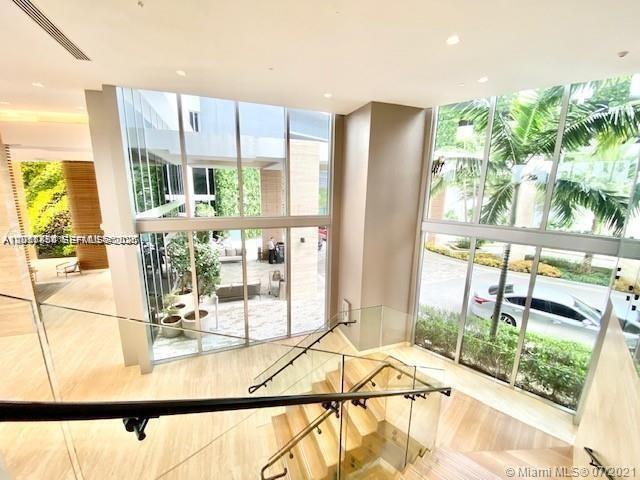 Building Photo - 16385 Biscayne Blvd