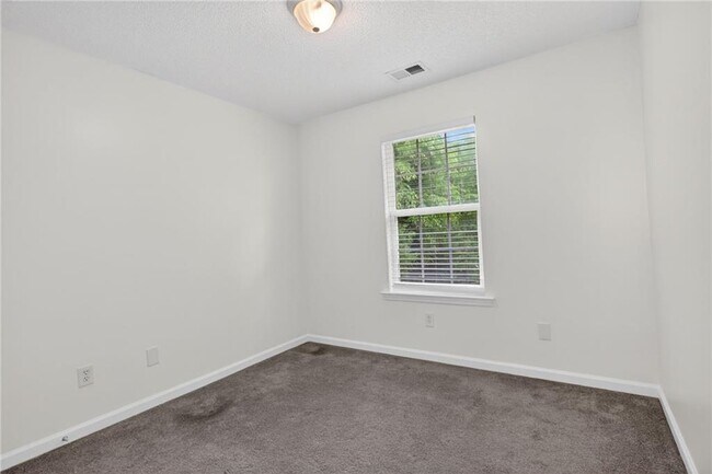 Building Photo - 275 Cottonwood Creek Cir