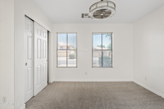Building Photo - 3373 E Flamingo Ct