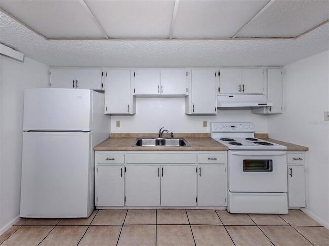 Building Photo - 662 Substation Rd