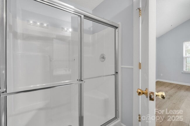 Building Photo - 8041 Christmas Ct