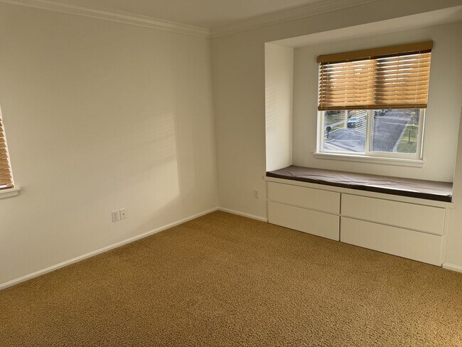 Building Photo - 3 Bed 2.5 Bath - The Parks at Broken Top.