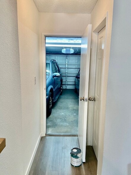 Building Photo - 14520 Plummer St