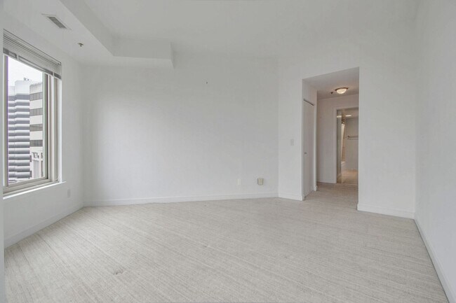 Building Photo - Fantastic Penthouse in Downtown Bethesda w...