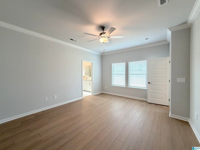 Building Photo - 4602 Hampton Glen Circle SE