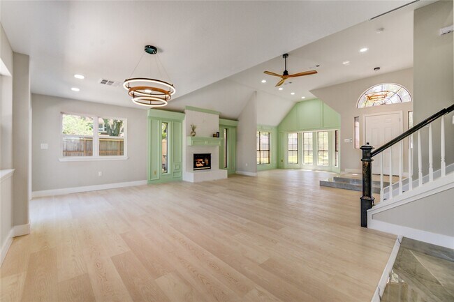 Building Photo - 1901 Canyon Creek Ct