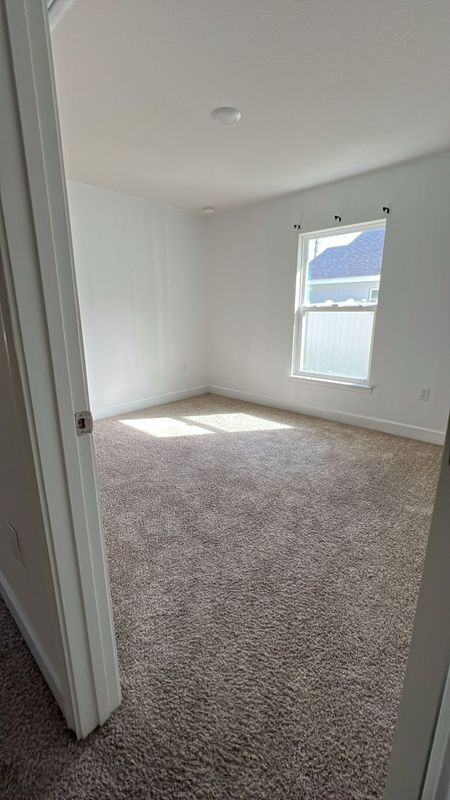 Building Photo - 307 Athabasca Pl