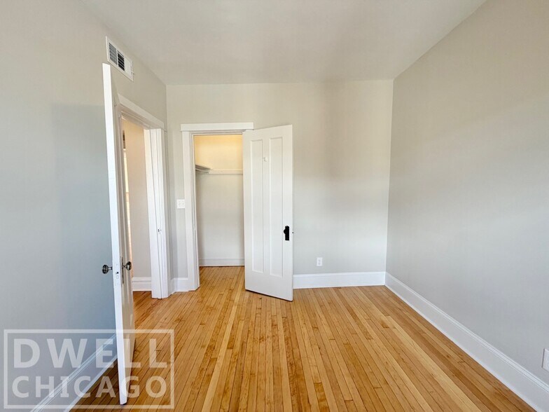 Building Photo - 2510 N Kedzie Blvd