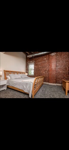 Building Photo - 430 S Campbell Ave