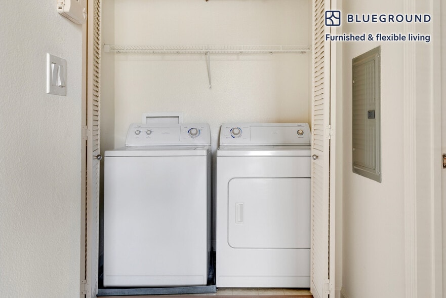 Building Photo - 754 The Alameda