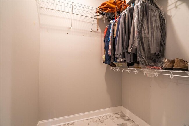 Building Photo - 124 Pine Bark Ct