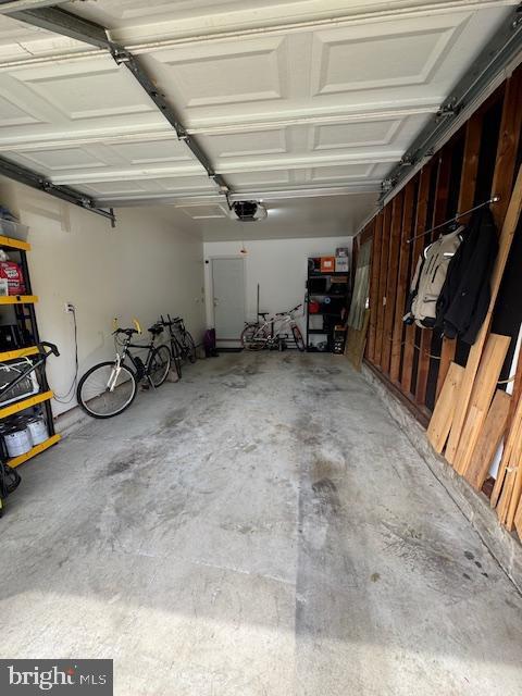 Building Photo - 625 Westphalia Dr