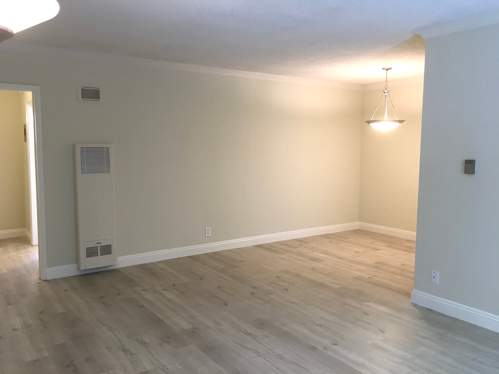 Building Photo - 122 N Wetherly Dr