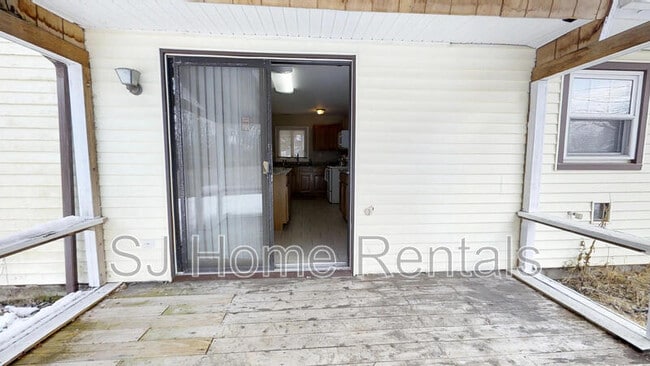 Building Photo - 47 Holstone Ln