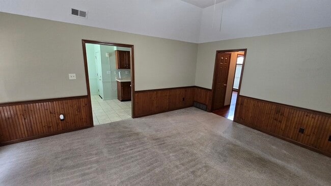 Building Photo - 1388 Hardwood Trail