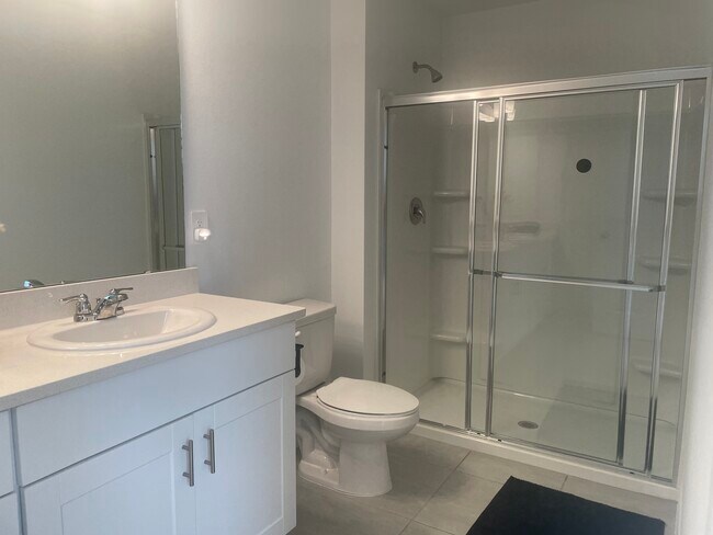 Building Photo - 1308 Drake Rdg Dr