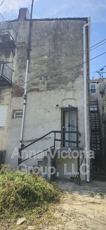 Building Photo - 203 N Carey St