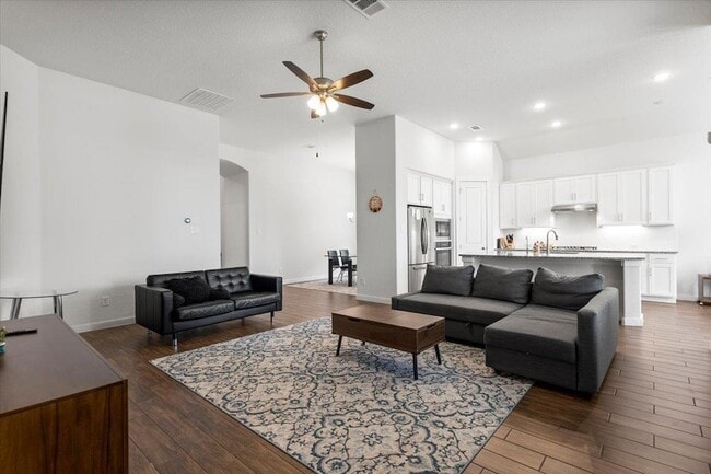 Building Photo - 849 Whitetail Dr