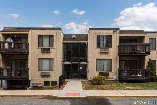 Building Photo - 175 Mill Pond Rd