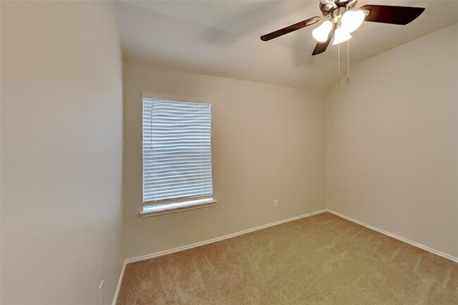 Building Photo - 21414 Mission Falls Dr