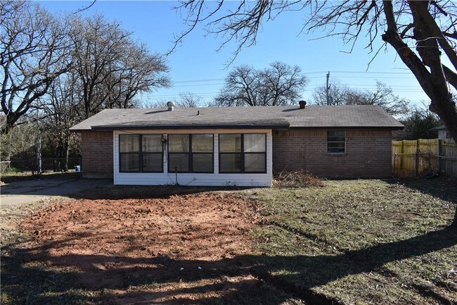 Building Photo - 1505 N Indian Meridian Rd