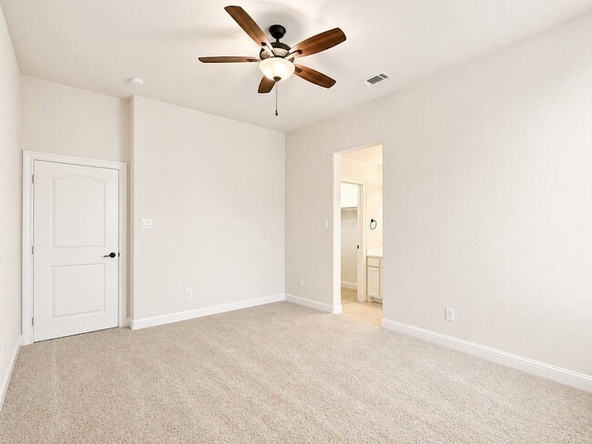 Building Photo - 7304 Meadow Glen Dr