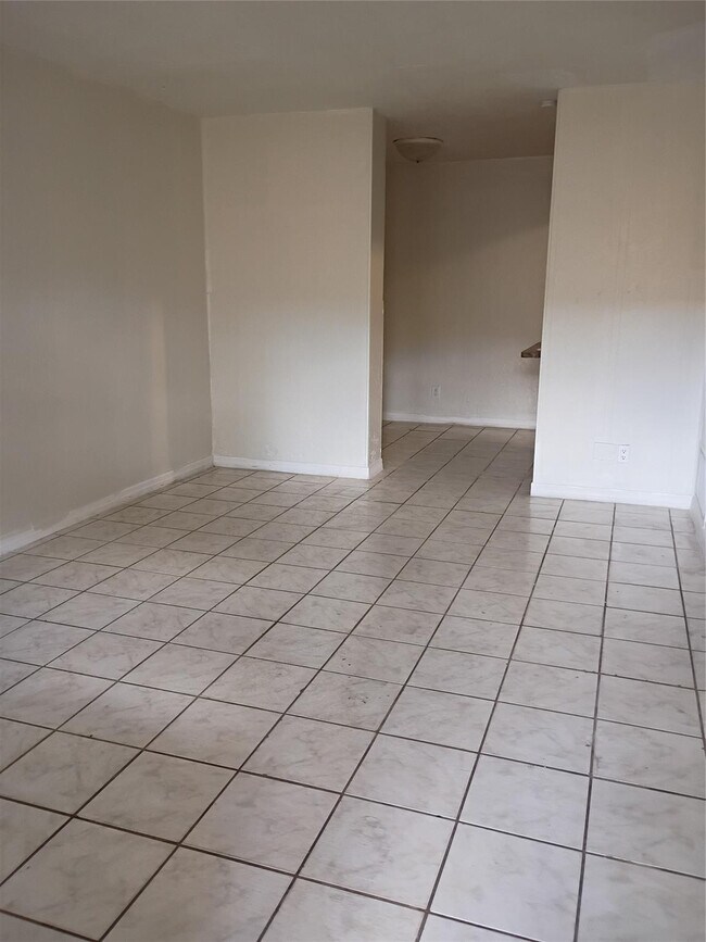 Building Photo - 1845 NW 55th Ave