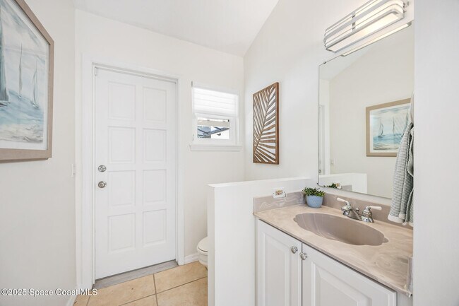 Building Photo - 3070 Rio Plumosa N