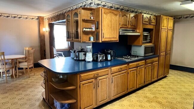 Building Photo - 191 Montgomery Rd