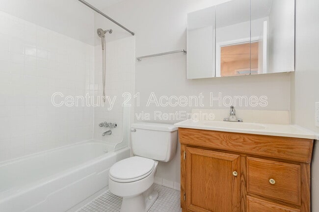 Building Photo - 1746 Dogwood Dr