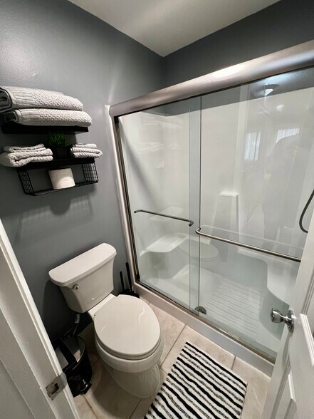 Building Photo - 6540 Chasewood Dr