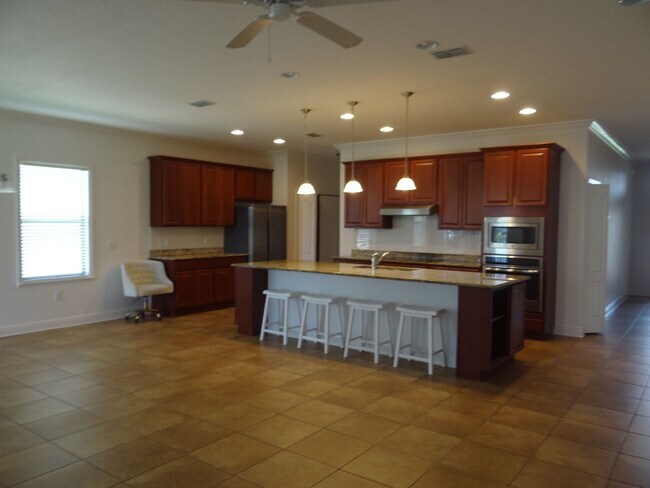 Building Photo - RIVER CLUB annual rental - Port Charlotte