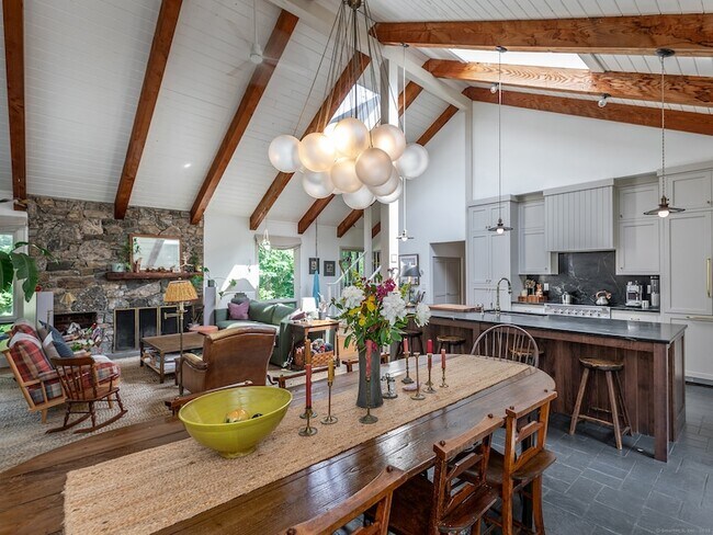 Building Photo - 203 Brick School Rd