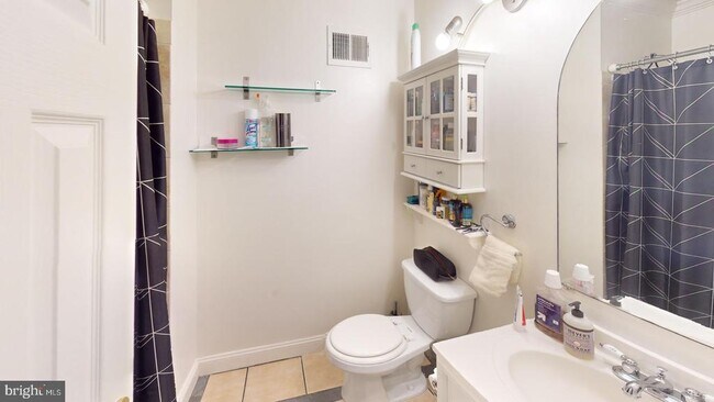 Building Photo - 3 Fillmore Pl