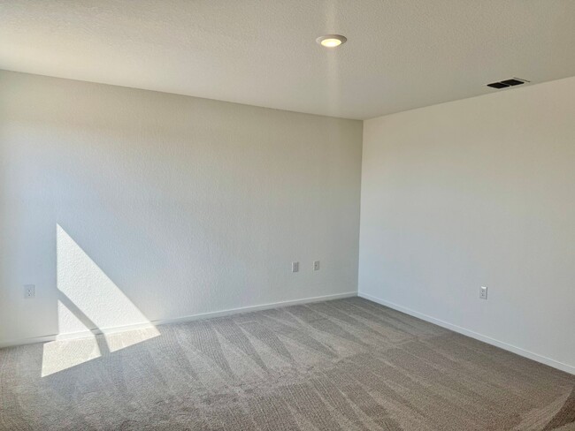 Building Photo - Beautiful New Home Available for Lease in ...